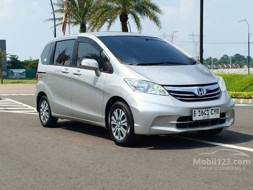 2013 Honda Freed E MPV