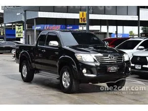 2012 Toyota HILUX VIGO 2.5 Champ E Prerunner Smart Cab ABS Pickup