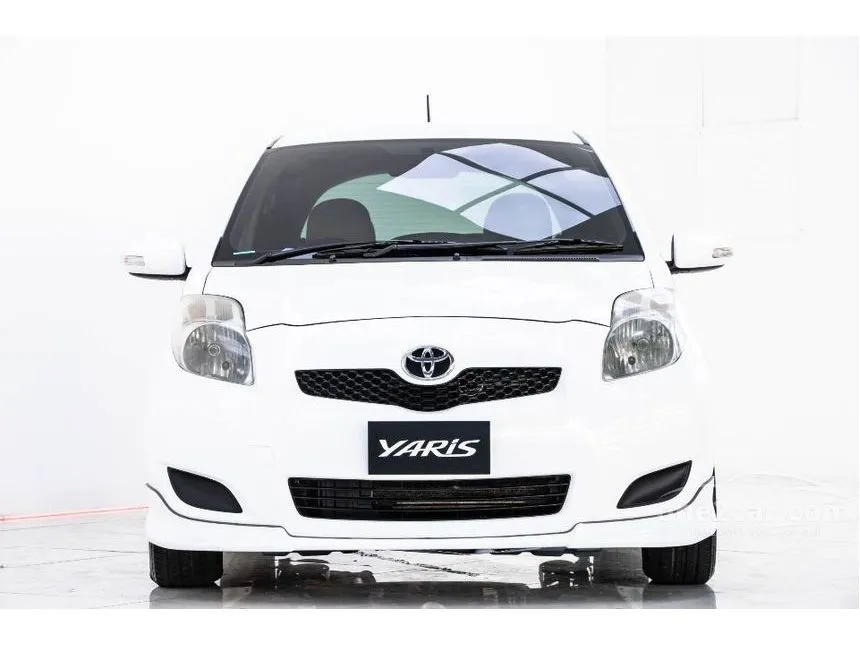 2012 Toyota Yaris E Limited Hatchback