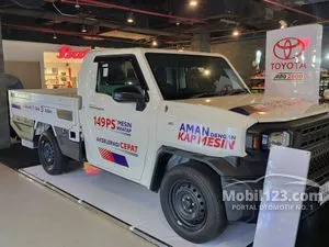 2025 Toyota Hilux Rangga 2.0 Standard Flat Deck 3 Way Pickup