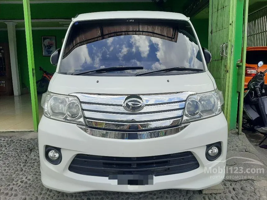 Jual Mobil Daihatsu Luxio 2014 X 1.5 di Jawa Timur Automatic MPV Putih Rp 140.000.000