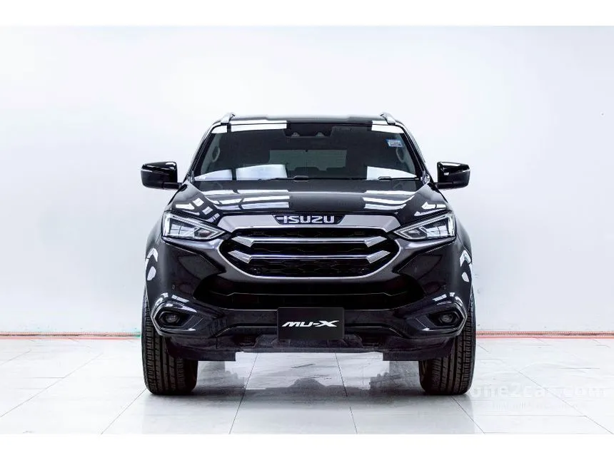 2022 Isuzu MU-X Ultimate SUV