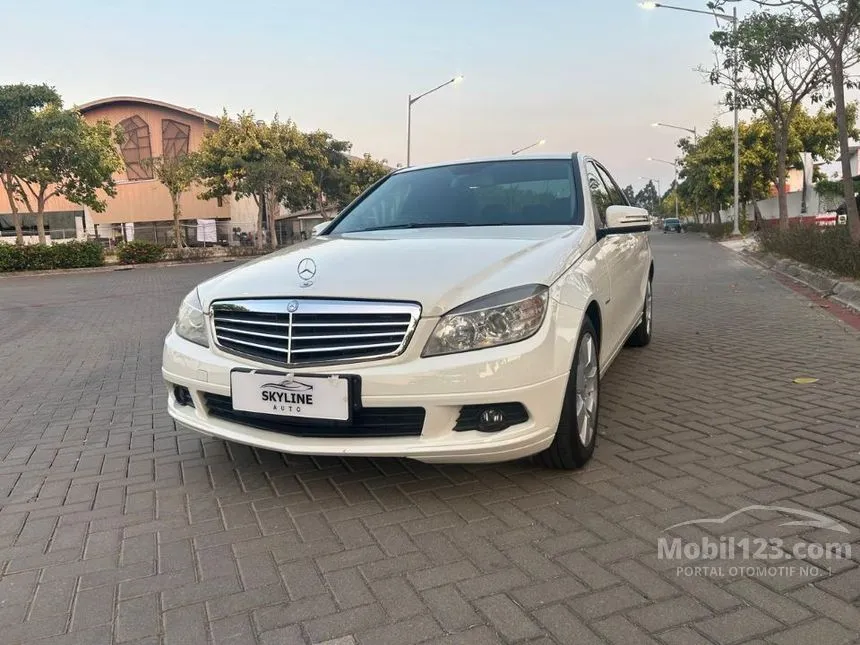 2010 Mercedes-Benz C200 CGI Sedan