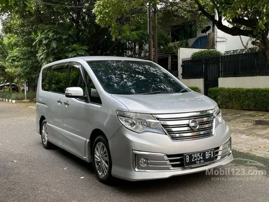 Jual Mobil Nissan Serena 2015 Highway Star 2.0 di DKI Jakarta Automatic MPV Silver Rp 193.000.000