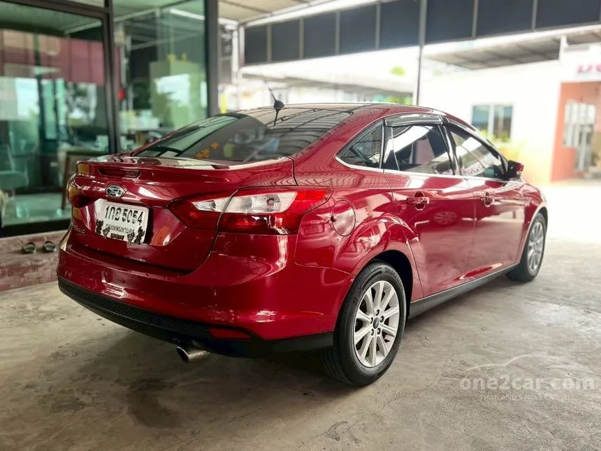 2013 Ford FOCUS Titanium+ Sedan