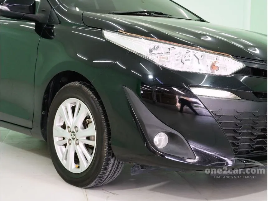 2017 Toyota YARIS E Hatchback