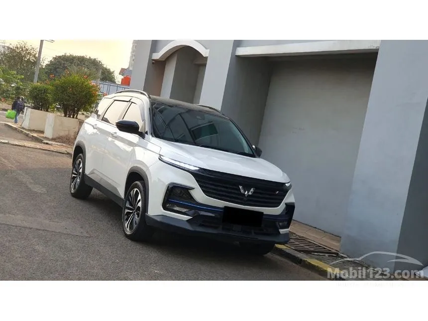 2022 Wuling Almaz RS Hybrid SUV