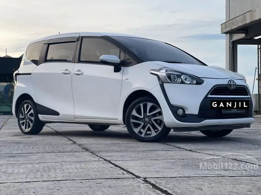 2016 Toyota Sienta V MPV