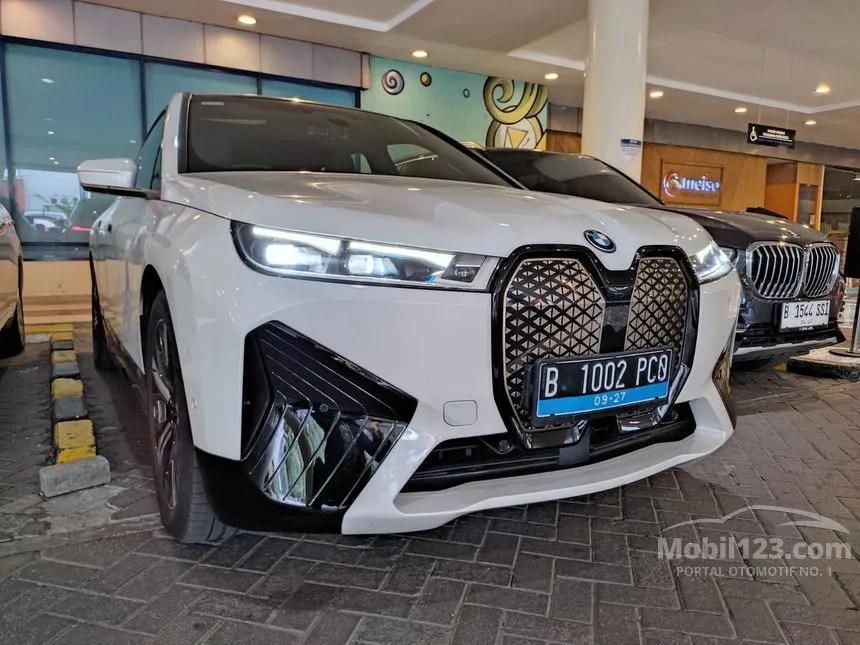 Jual Mobil BMW iX 2023 xDrive40 Sport di DKI Jakarta Automatic Wagon ...