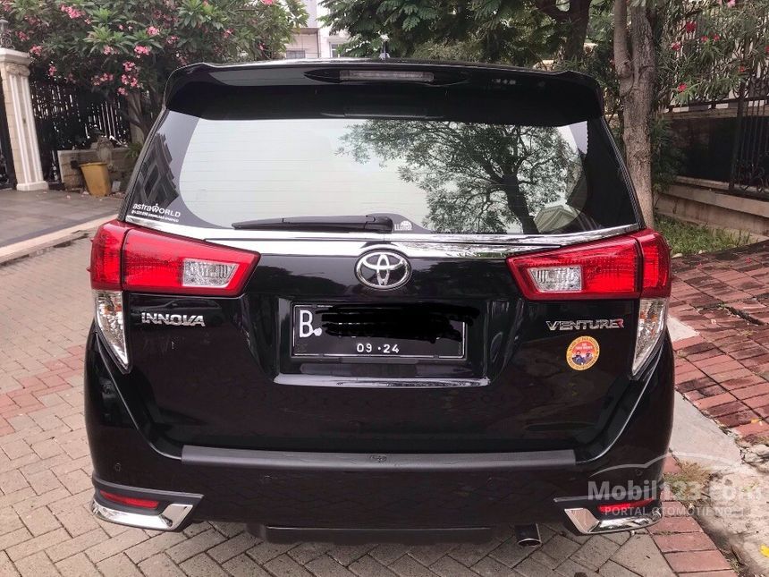 Jual Mobil Toyota Innova Venturer 2019 2.0 di DKI Jakarta Automatic