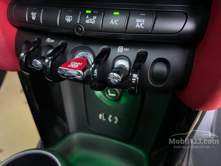 2015 MINI Cooper S 5 Door Hatchback