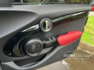 2015 MINI Cooper 2.0 S 5 Door Hatchback
