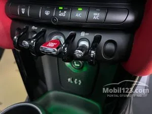 2015 MINI Cooper 2.0 S 5 Door Hatchback