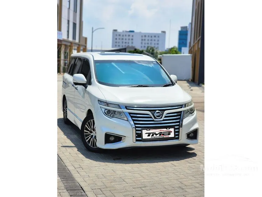 2014 Nissan Elgrand Highway Star MPV