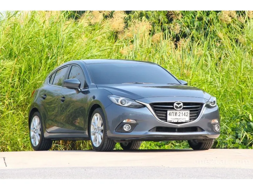 2015 Mazda 3 S Sports Hatchback