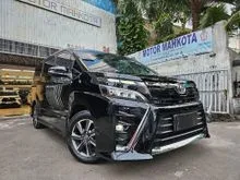 2019 Toyota Voxy 2.0 MPV 34 rb km Toyota Voxy 2.0 at 2020 nik 2019 hitam black antik bagus full cat original seperti baru atpm sunroof voxi