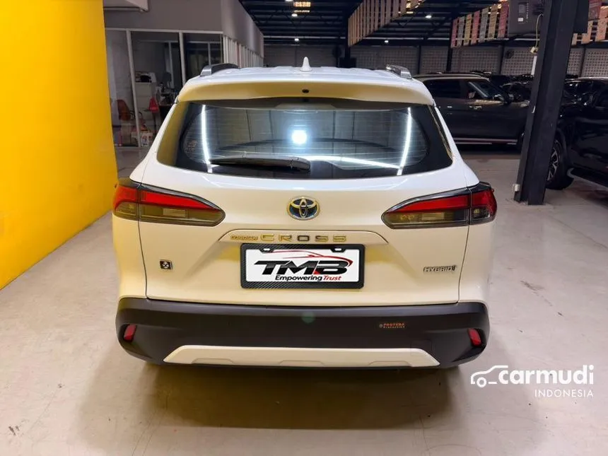 2021 Toyota Corolla Cross Hybrid SUV