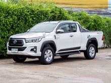 2017 Toyota Hilux Revo 2.8 SMARTCAB Prerunner G Pickup MT