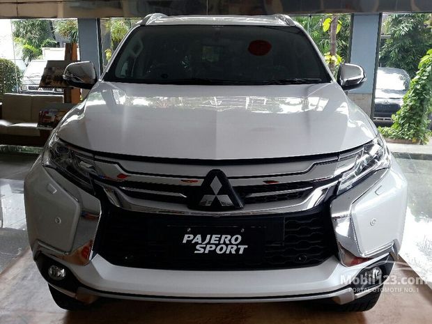 Mitsubishi Pajero Sport  Dakar Ultimate Mobil  baru dijual 