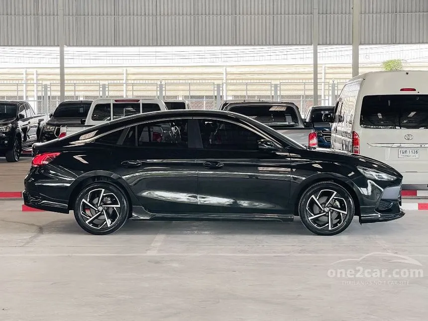 2022 MG MG5 D+ Sedan