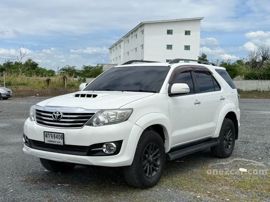 2015 Toyota FORTUNER V SUV