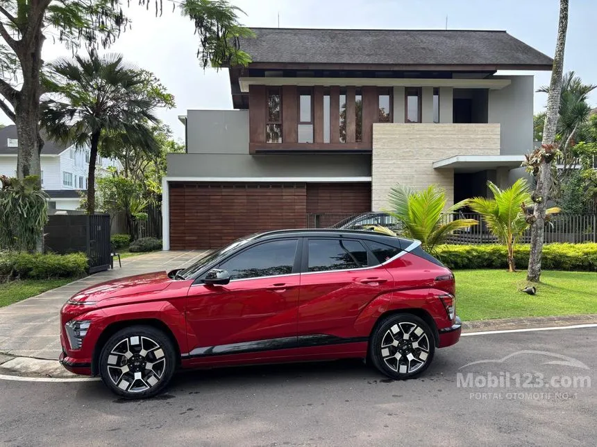 2024 Hyundai Kona Signature Long Range SUV