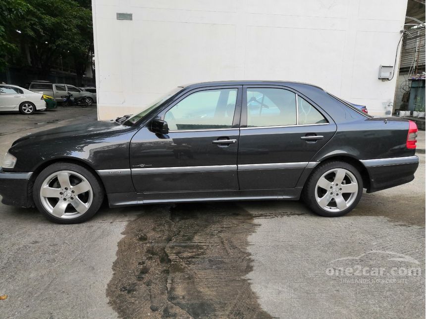 1995 Mercedes-Benz C220 2.2 W202 (ปี 93-00) Sedan AT for sale on One2car