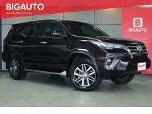 2019 Toyota Fortuner 2.4 (ปี 15-21) V 4WD SUV AT