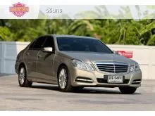 2011 Mercedes-Benz E200 1.8 W212 (ปี 10-16) Avantgarde CGI BlueEFFICIENCY Sedan