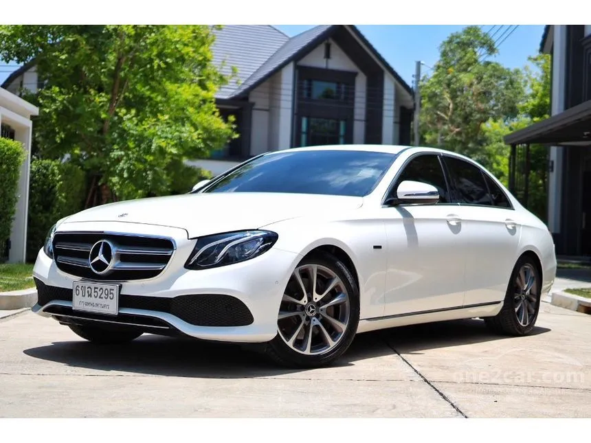 2019 Mercedes-Benz E350 e Avantgarde Sedan