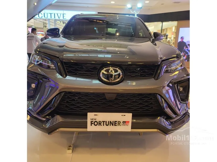 Jual Mobil Toyota Fortuner 2024 VRZ TSS GR Parts Aero Package 2.8 di Banten Automatic SUV Abu
