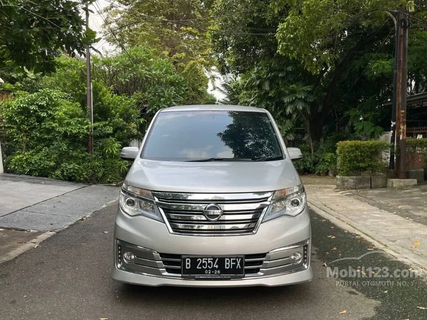 Jual Mobil Nissan Serena 2015 Panoramic 2.0 di DKI Jakarta Automatic MPV Silver Rp 193.000.000