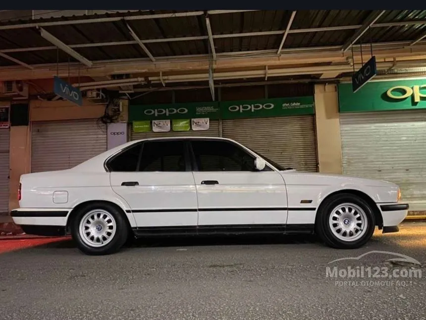1993 BMW 520i E34 2.0 Manual Sedan