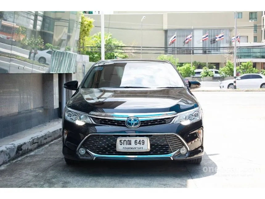 2026 Toyota CAMRY Hybrid Premium Sedan