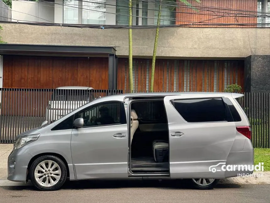 2010 Toyota Alphard S MPV
