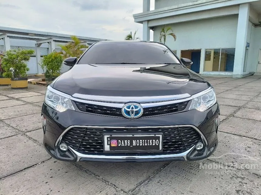 2017 Toyota Camry Hybrid Hybrid Sedan