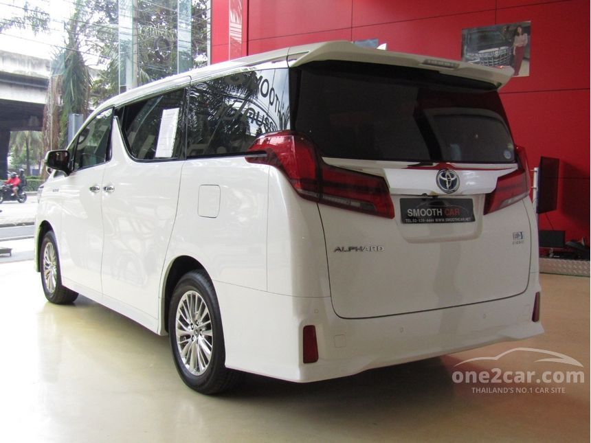 Toyota Alphard C Package: Kemewahan Terjangkau yang Tak Mengurangi Prestise