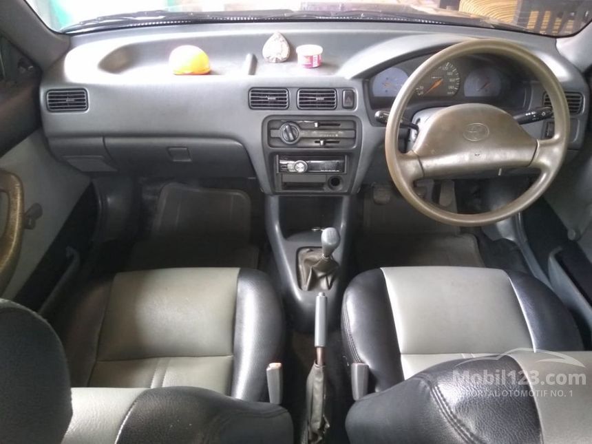 Jual Mobil Toyota Soluna 2002 XLi 1 5 di Banten Manual Jual Mobil Toyota Soluna 2002 XLi 1 5 di Banten Manual