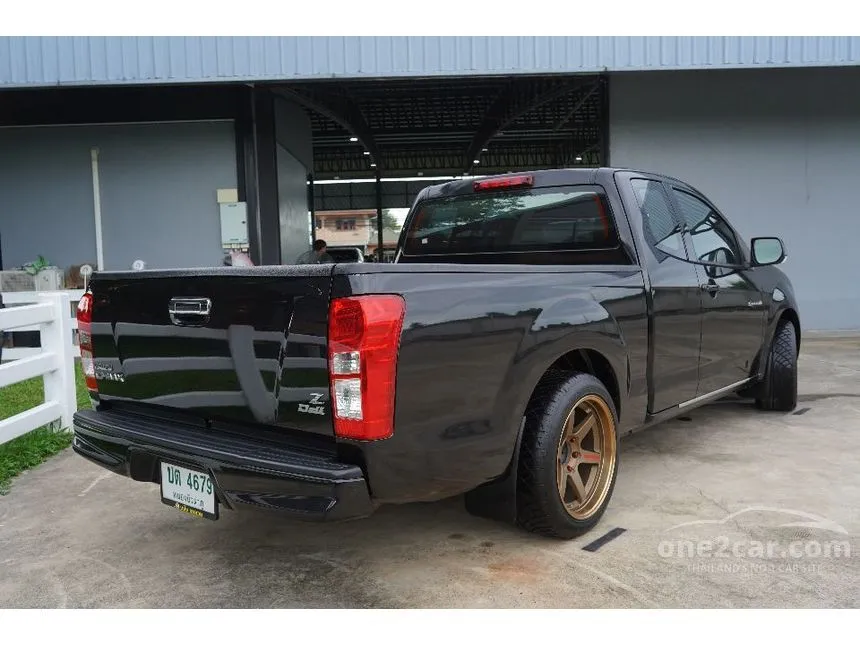 2014 Isuzu D-MAX Z Space Cab Pickup