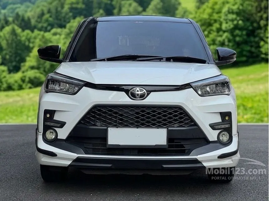 2022 Toyota Raize GR Sport (2 Tone) SUV