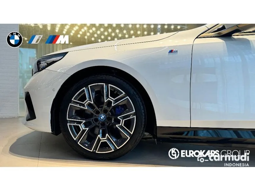 2024 BMW i5 eDrive40 M Sport Sedan