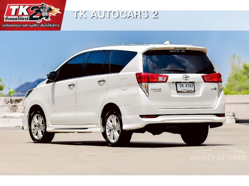 2018 Toyota INNOVA Crysta V Wagon
