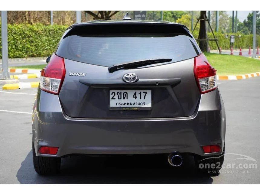 2014 Toyota YARIS J Hatchback