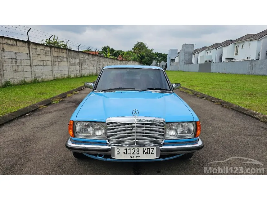 1983 Mercedes-Benz 280E Sedan