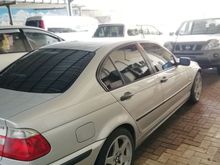 BMW 318i 2.0 54 ribu KM. E46 2001 sedan. km antik.