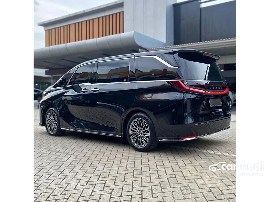 2024 Lexus LM350h Van Wagon