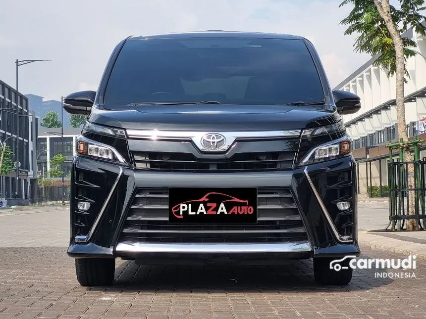 2019 Toyota Voxy MPV