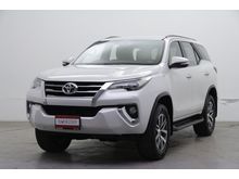 2017 Toyota Fortuner 2.8 (ปี 15-18) V SUV