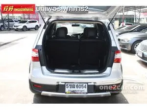 2016 Nissan LIVINA 1.6 V SUV