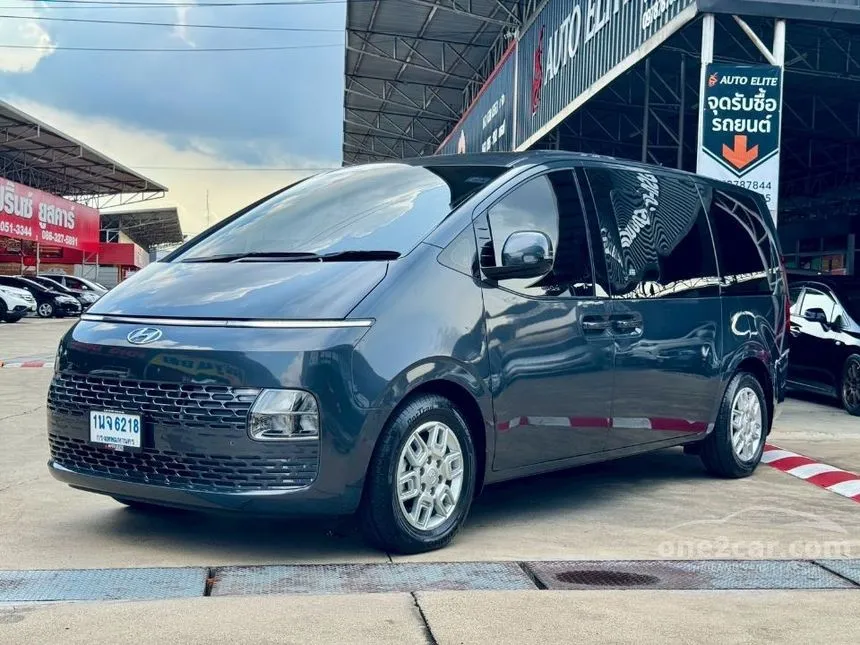 2023 Hyundai Staria Trend S Van
